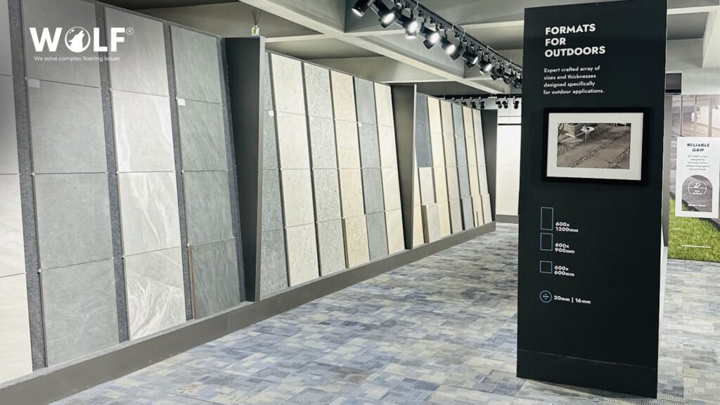 Marble-look porcelain wall tile with decorative pattern accents for the Serbian market